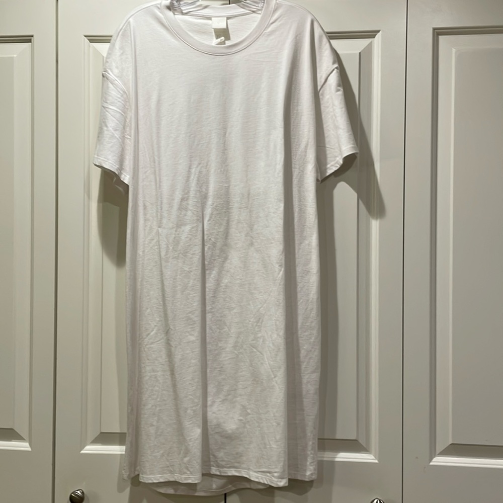 White T-Shirt, Open-Back Minidress, Size XL